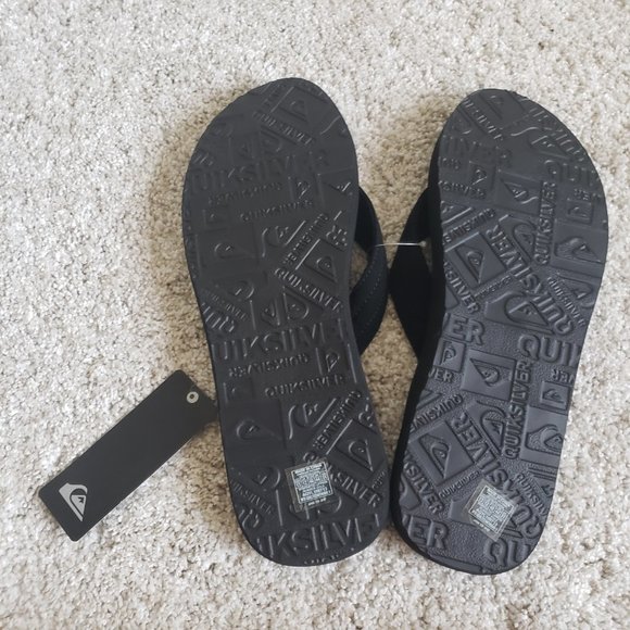 NEW Quicksilver Men\'s Black Quilted Flip Flop Size 13